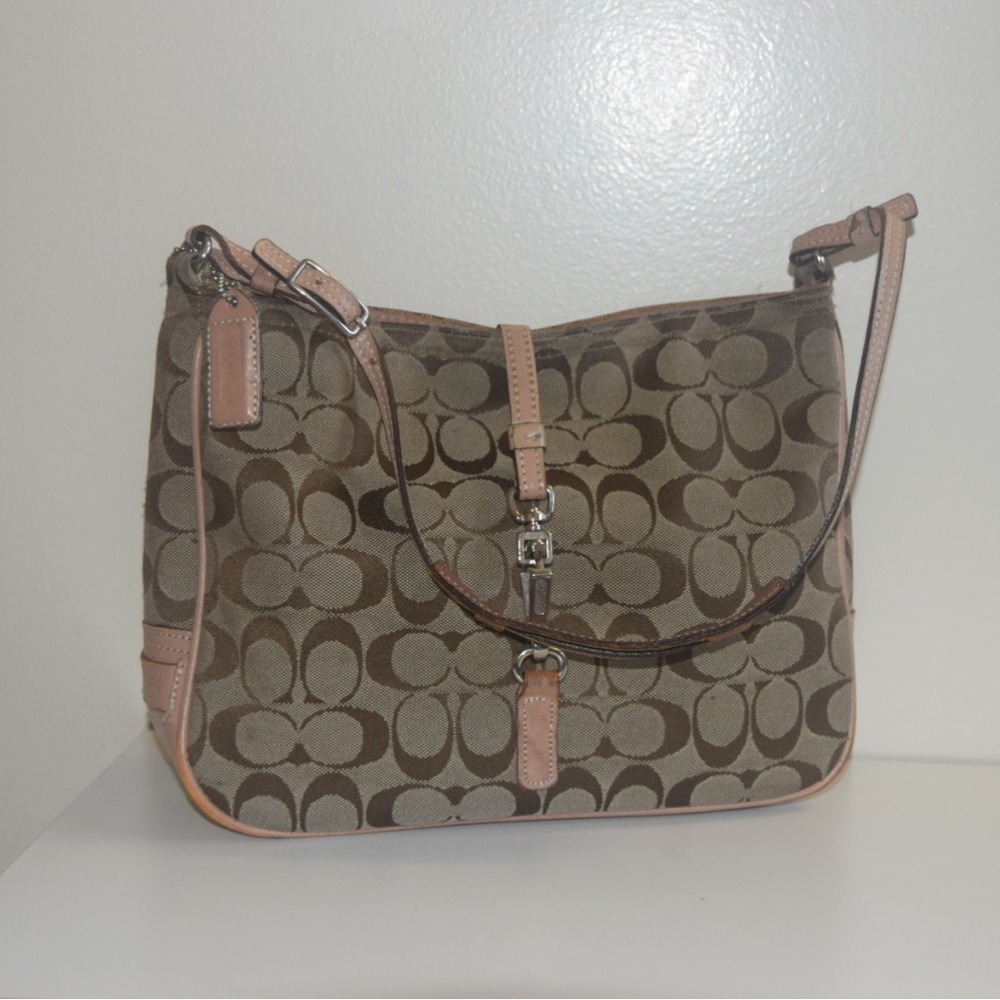 COACH Brown Canvas Signature C Hampton Shoulder Bag Style 6091